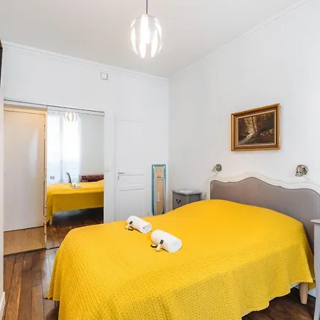 34m Well Located - Montmartre District Paris