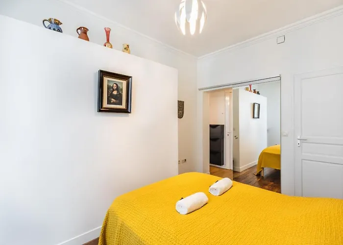 34m Well Located - Montmartre District باريس